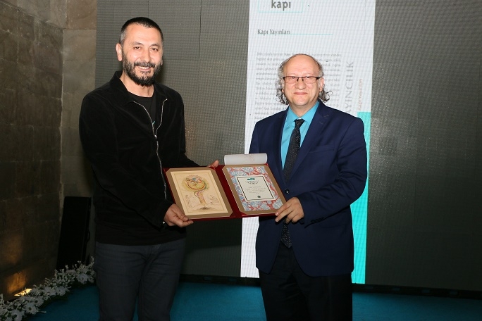 Erzurum’da Yılın Yazarları, Sanatçıları Ödül Töreni galerisi resim 24