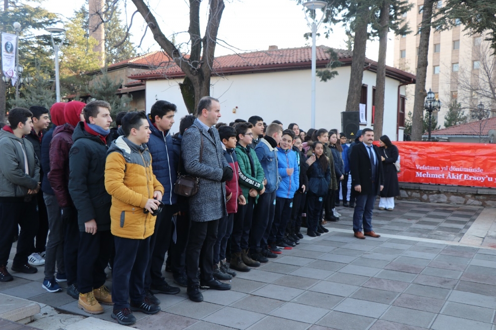 Mehmed Âkif vefat yıl dönümünde Taceddin Dergâhı’nda anıldı galerisi resim 2