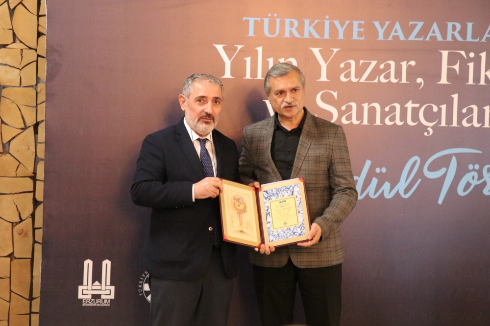 2024 Yılının Yazar, Fikir Adamı ve Sanatçıları Ödül Töreni galerisi resim 26