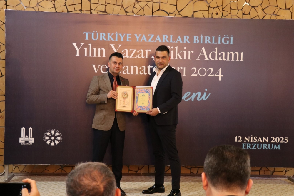 2024 Yılının Yazar, Fikir Adamı ve Sanatçıları Ödül Töreni galerisi resim 55