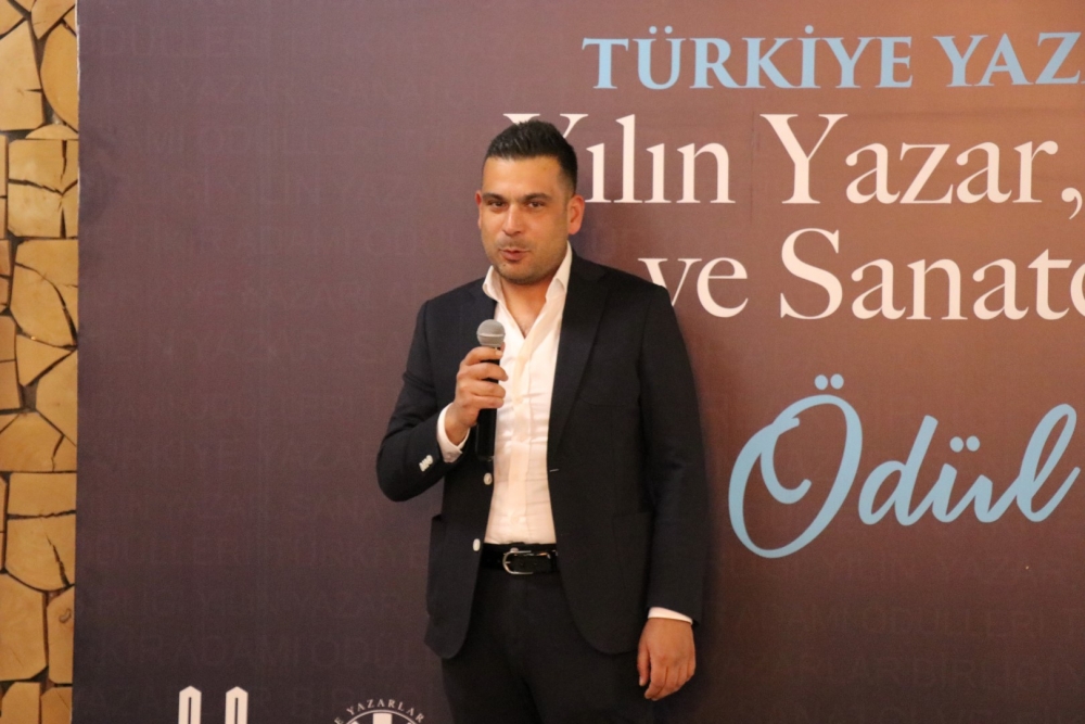 2024 Yılının Yazar, Fikir Adamı ve Sanatçıları Ödül Töreni galerisi resim 57