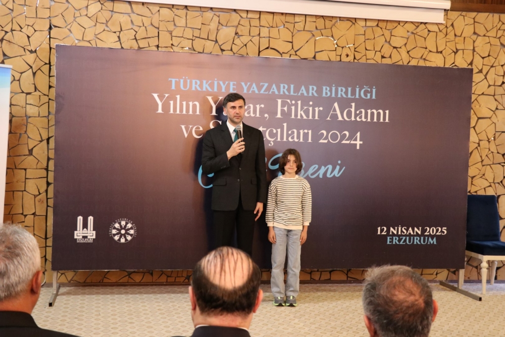 2024 Yılının Yazar, Fikir Adamı ve Sanatçıları Ödül Töreni galerisi resim 61