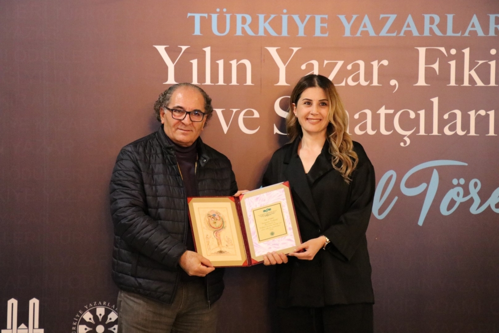 2024 Yılının Yazar, Fikir Adamı ve Sanatçıları Ödül Töreni galerisi resim 62