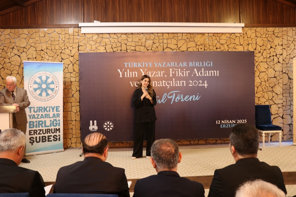 2024 Yılının Yazar, Fikir Adamı ve Sanatçıları Ödül Töreni galerisi resim 63