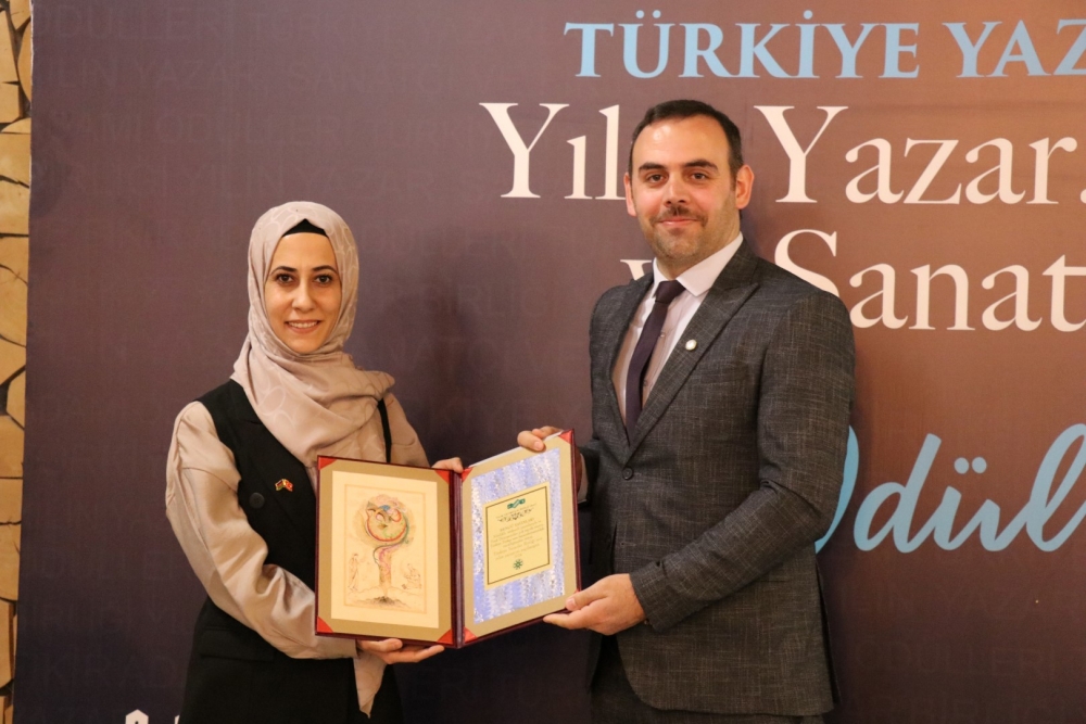 2024 Yılının Yazar, Fikir Adamı ve Sanatçıları Ödül Töreni galerisi resim 66