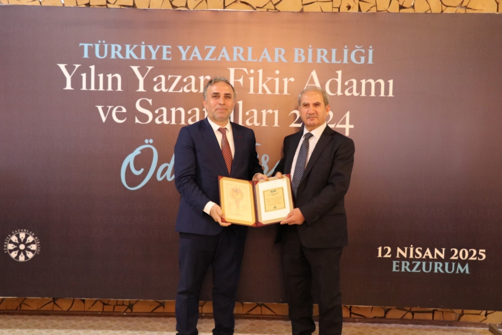 2024 Yılının Yazar, Fikir Adamı ve Sanatçıları Ödül Töreni galerisi resim 76