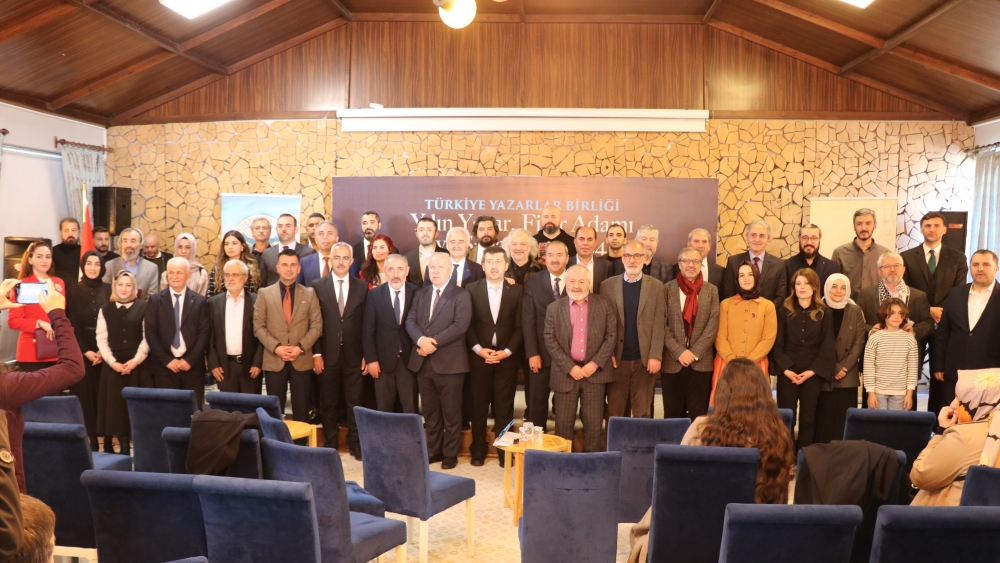 2024 Yılının Yazar, Fikir Adamı ve Sanatçıları Ödül Töreni galerisi resim 77