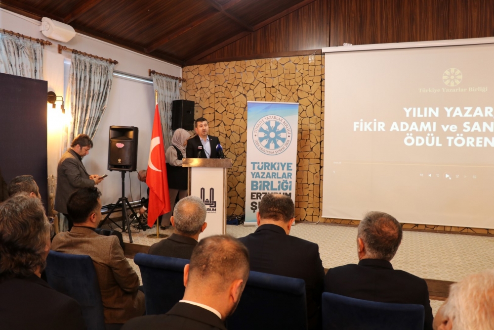 2024 Yılının Yazar, Fikir Adamı ve Sanatçıları Ödül Töreni galerisi resim 9