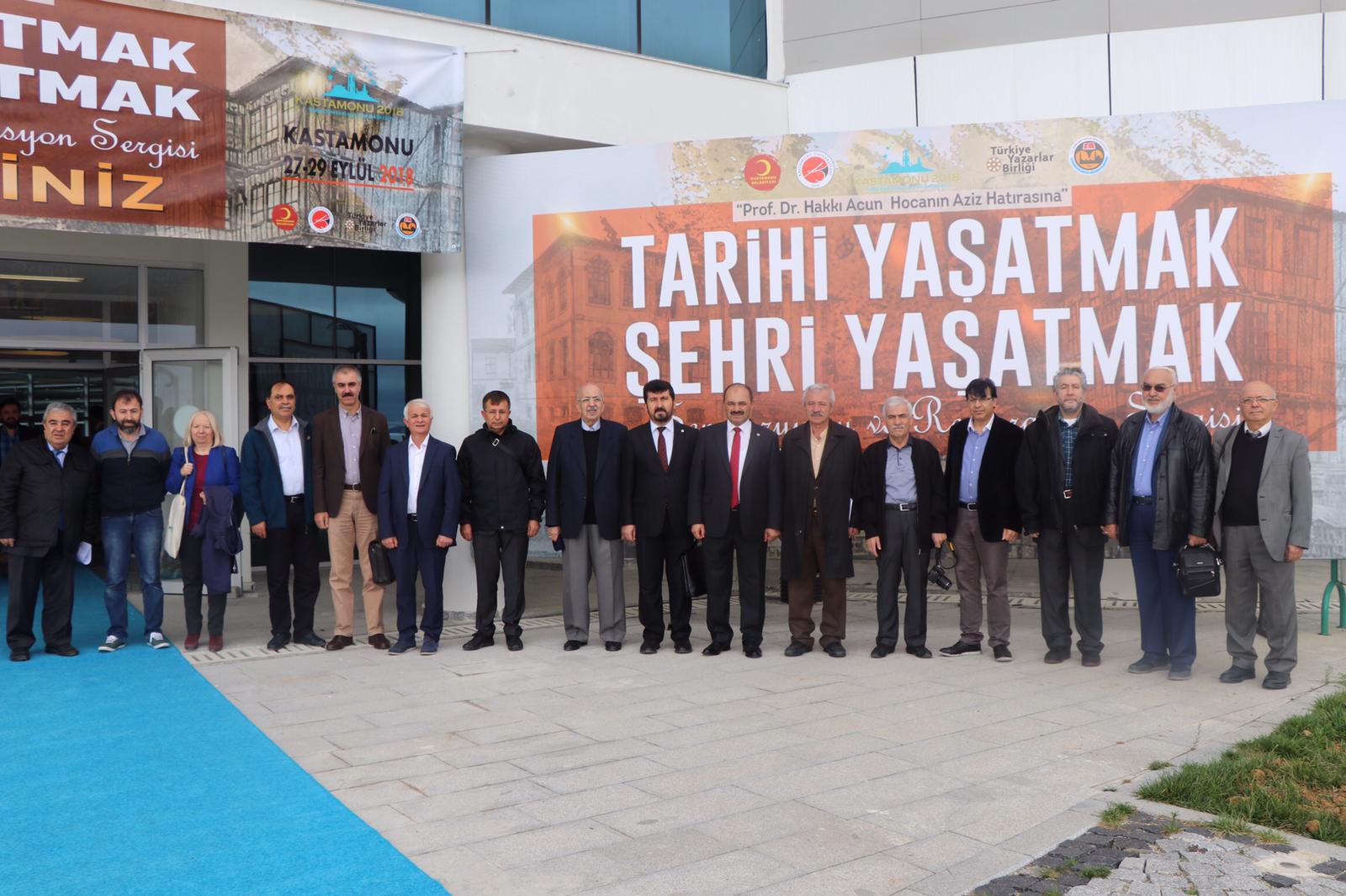 Tarihi Yaşatmak, Şehri Yaşatmak Sempozyumu Başladı