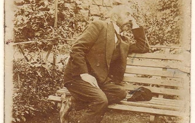 Mehmet Akif'in Mısır'dan gönderdiği kartpostallar