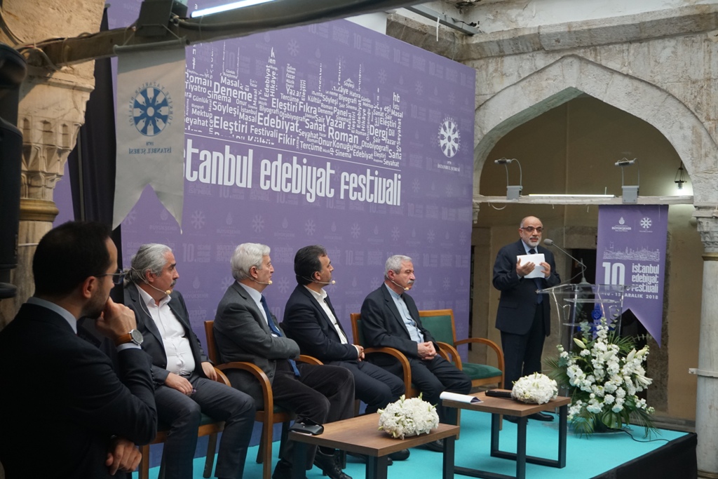 10. İstanbul Edebiyat Festivali’nin İlk Günü Yazmak ve Yaşamak Konuşuldu