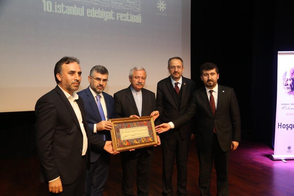 “Kültüre Adanmış Bir Ömür”ün Galası Yapıldı