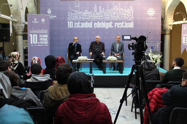 Edebiyat Festivali’nin Dördüncü Gününde Şairler Konuştu