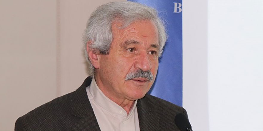 Akif eserleriyle yol göstermeye devam ediyor
