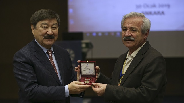 "Dünya Kültür Mirası ve Cengiz Aytmatov Yuvarlak Masa" toplantısı