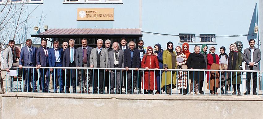 TYB Erzurum Şubesi “Gençler, Şairleriyle Buluşuyor” ile Oltu’daydı