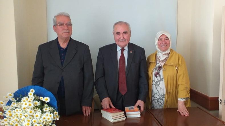Eleştirinin şairi ve yazarı geliştirdiğine inanıyorum