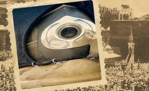 İstanbul'un şeref misafirleri; Hacer'ül Esved'in parçaları