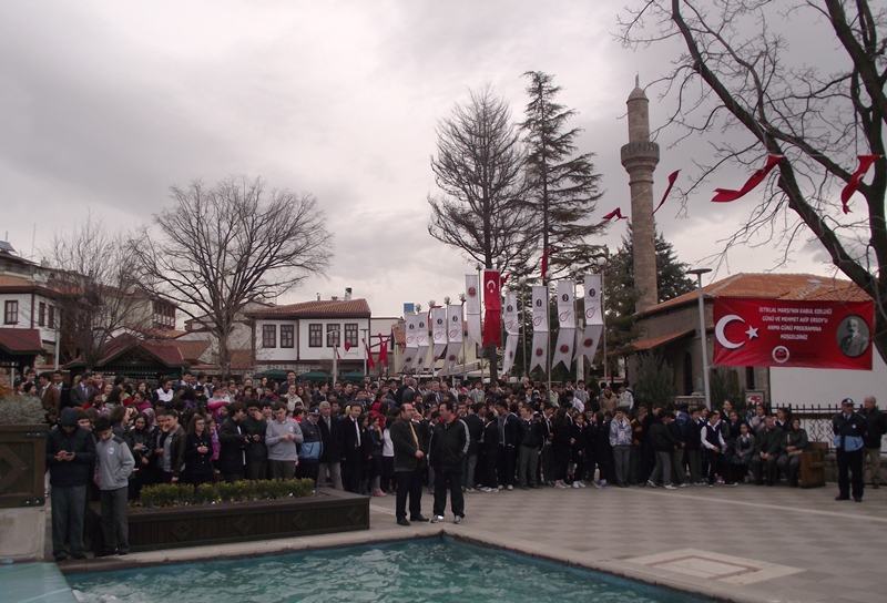 İstiklâl Marşı kabulünün 92. yılında yazıldığı yerde okundu