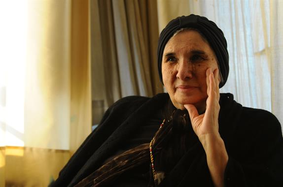 Ayşe Şasa: Kökleriyle barışmayanlar soylu işler yapamaz