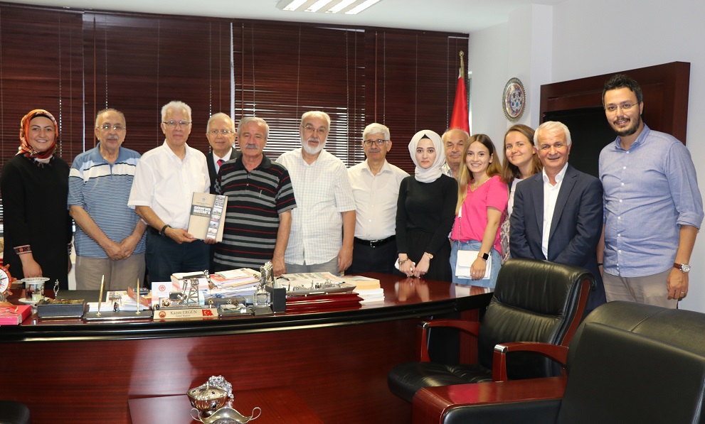 “Emeklimizin hakkını hukukunu koruyoruz”
