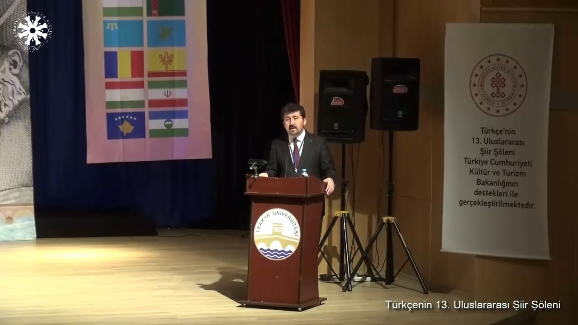 Prof. Dr. Musa Kazım Arıcan: Şair içinde bulunduğu toplumun meselelerine duyarsız kalamaz