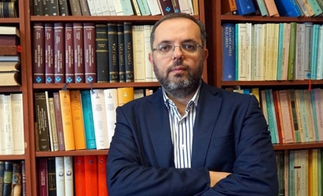Erhan Afyoncu: Osmanlı tarihini değiştirecek belgeler ortaya çıktı