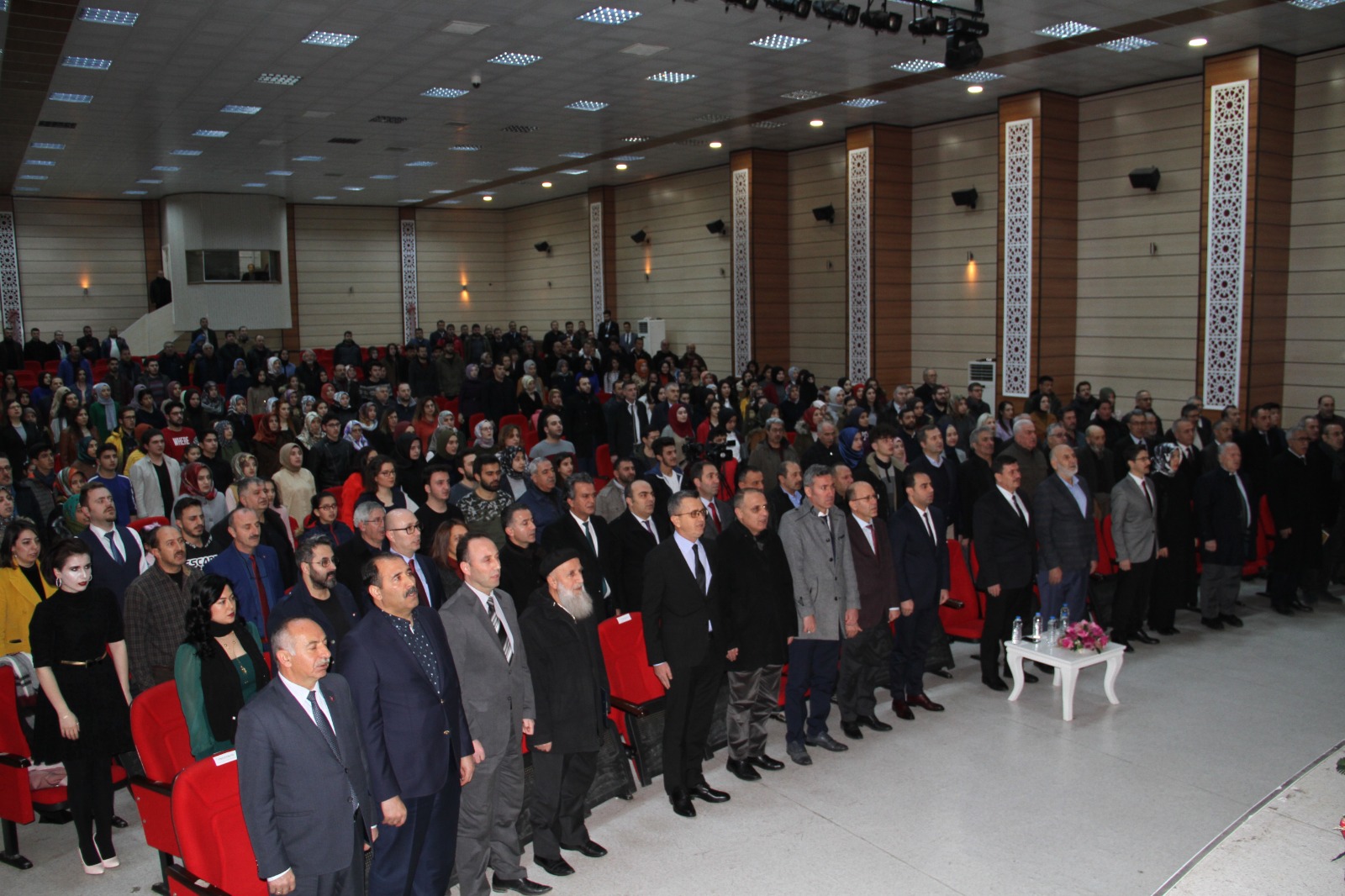 “Bürokrat Kürsüsü Şiir Şöleni” TYB’de Ayın Faaliyeti Seçildi