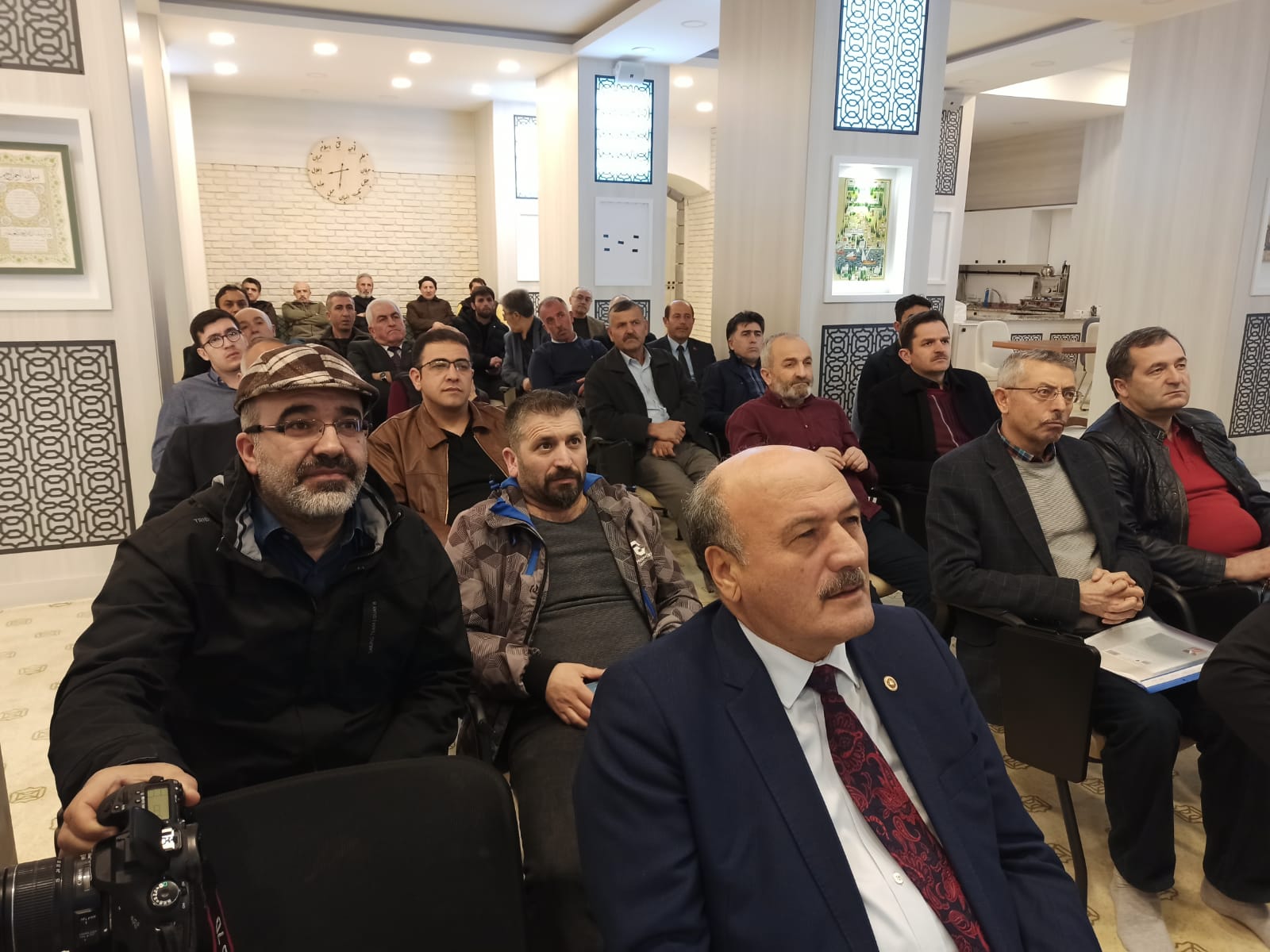 “Değerlerimizin Farkında Olmalıyız”