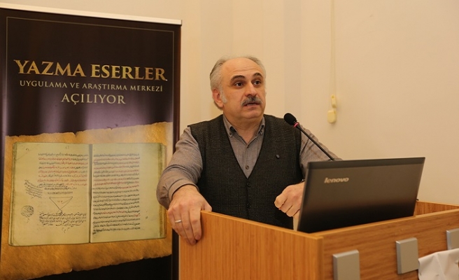 ‘Bir yazma eser medeniyete dair çok şey söyler’