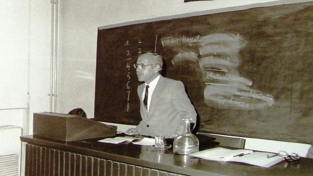 Âmil Hoca hakkı gözeten zarif bir insandı