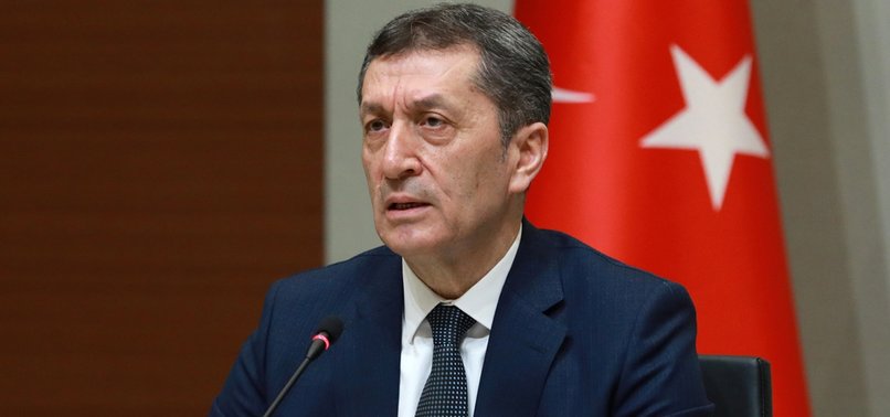 Bakan Selçuk: Yazılı, sözlü materyallerde ölçümüz “Yaşayan Türkçe”dir