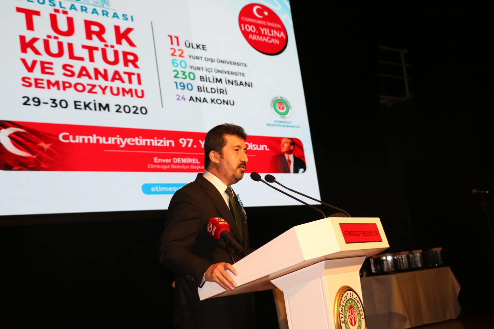 Başkan Arıcan: İlim ve kültür değer gördüğü yerde büyür