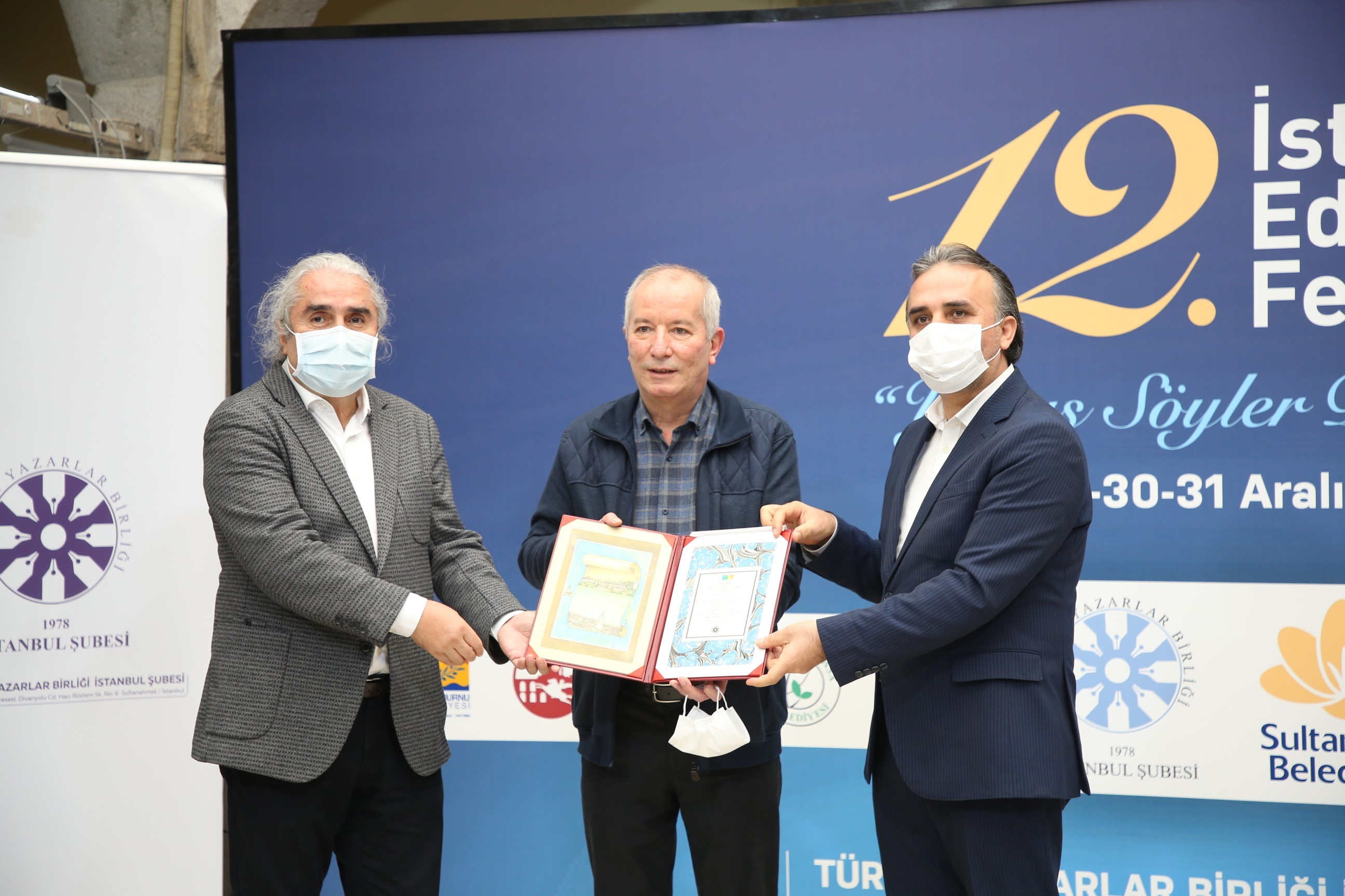 İstanbul Edebiyat Festivali Ödülleri Verildi