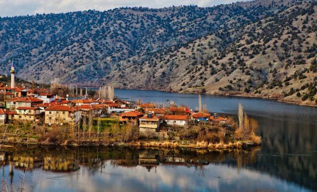 Gökyüzü kimseye ait değil, çünkü artık yok