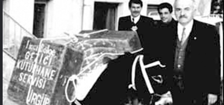 Eşekli Kütüphaneci Mustafa Güzelgöz