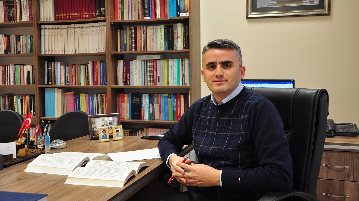 Prof. Dr. İdris Nebi Uysal:Mehmet Akif Ersoy ve Hz. Ömer