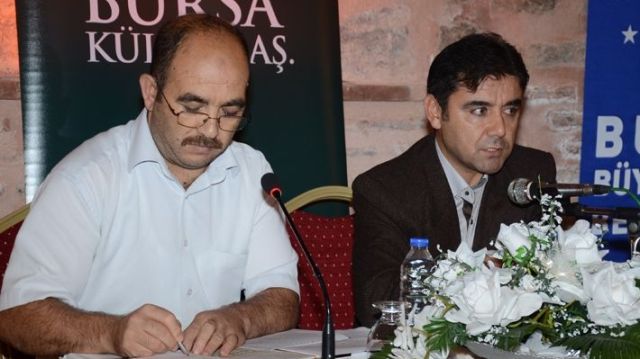 Okuyup yazarak yaralarımı sağaltıyorum