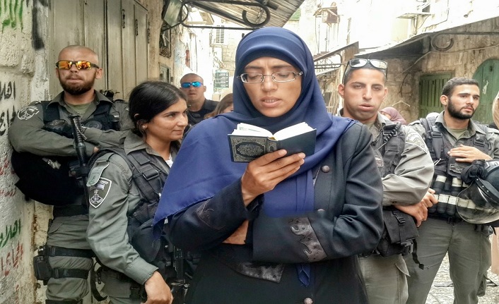 İlim halkalarıyla Mescid-i Aksa'yı bekleyen Kudüs'ün kadın muhafızları
