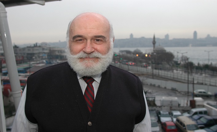 Gök kubbede bâki kalan hoş bir sada: Ahmet Yüksel Özemre