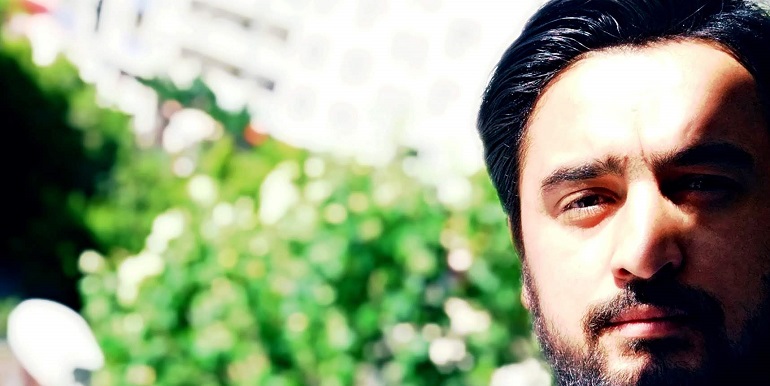 Hüseyin Hakan, “Bize Bir Mağara Çizin” Adlı Kitabını Anlattı.
