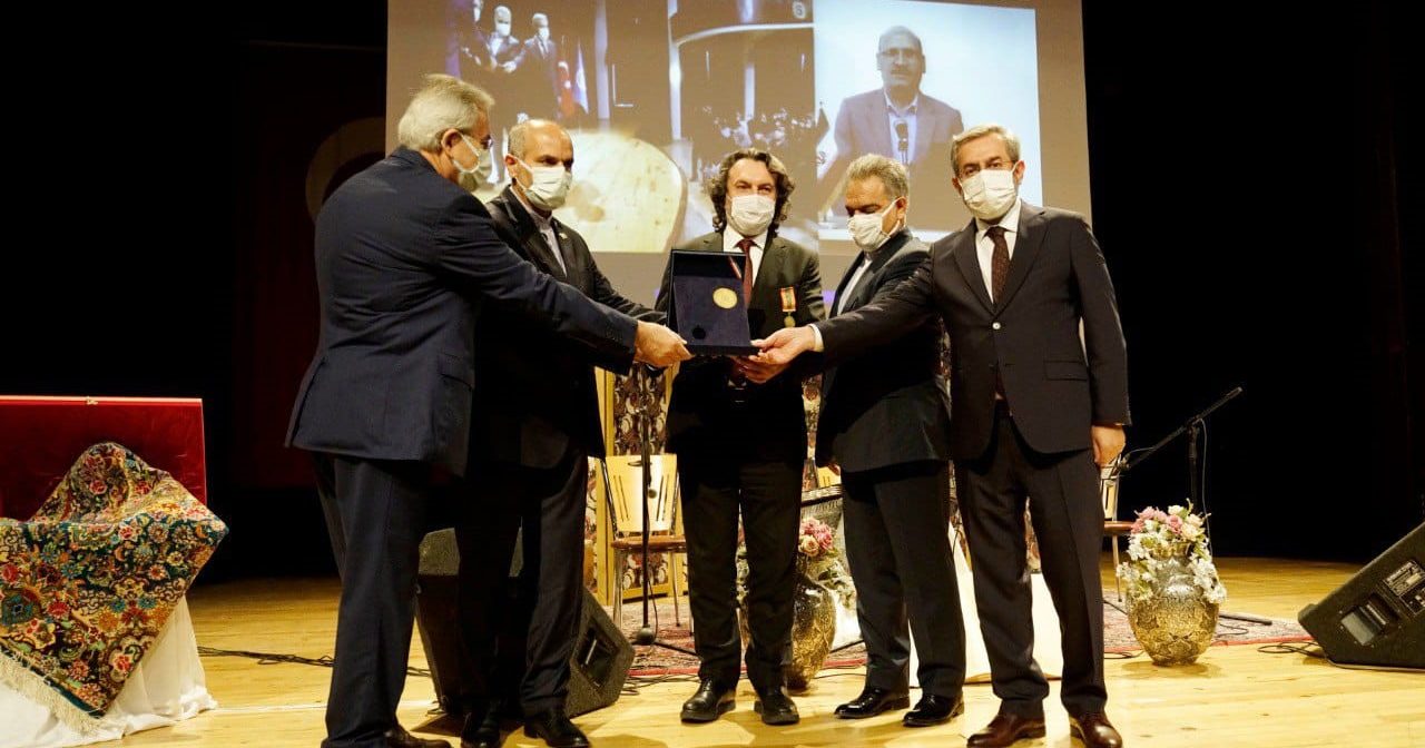 Prof. Dr. Hicabi Kırlangıç’a “Uluslararası Hafız Nişanı” verildi