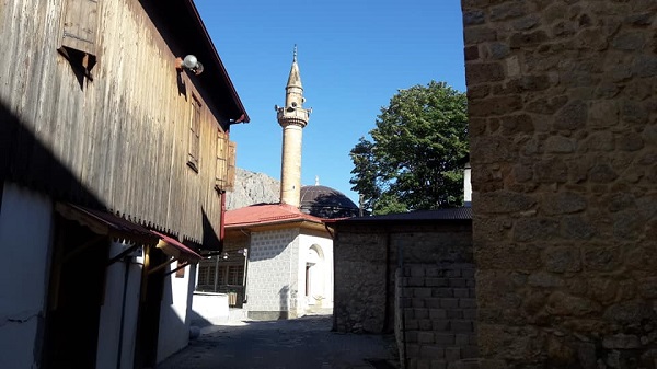 Suya kanan belde: Kemaliye