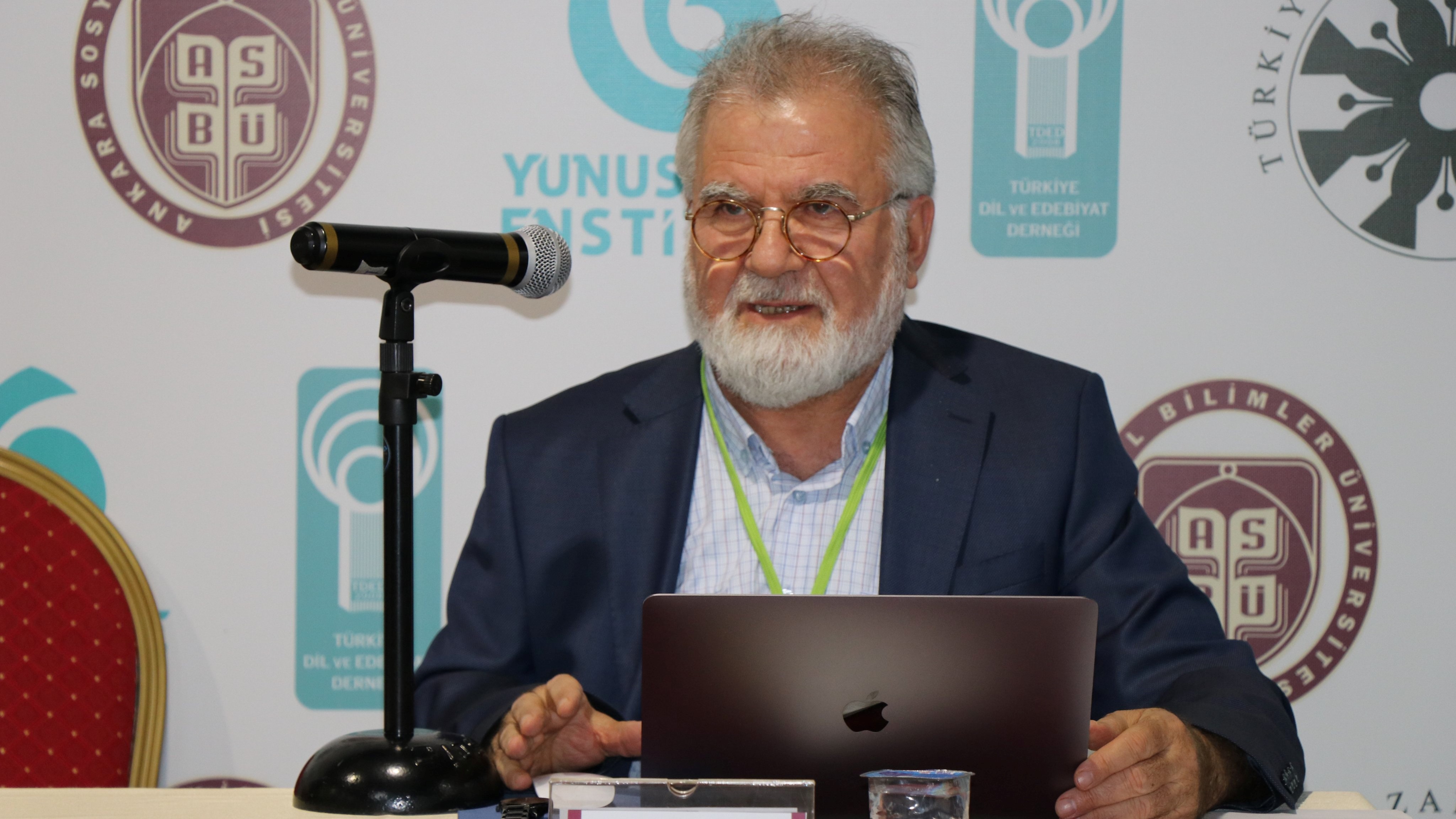 Prof. Dr. Durmuş Günay: Akademinin dili