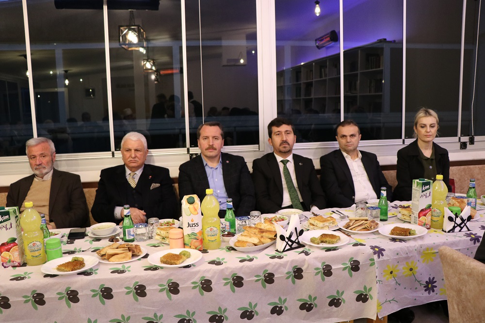 Yazarlar Herfene İftarında Buluştu