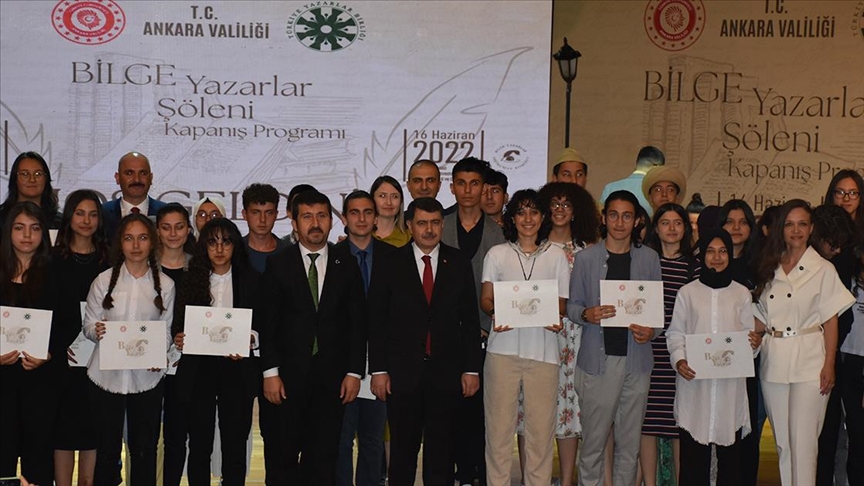 Geleceğin yazarları "Bilge Yazarlar" sertifikalarını aldı