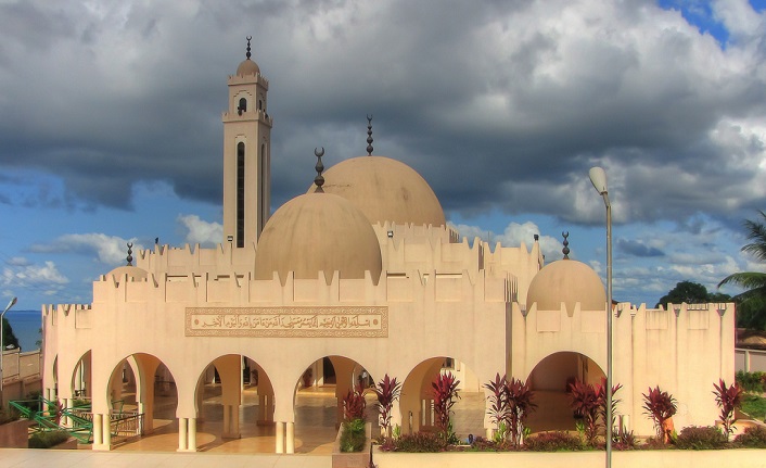 Afrika'nın ilk üniversitesi 1827'de Sierra Leone'de açıldı