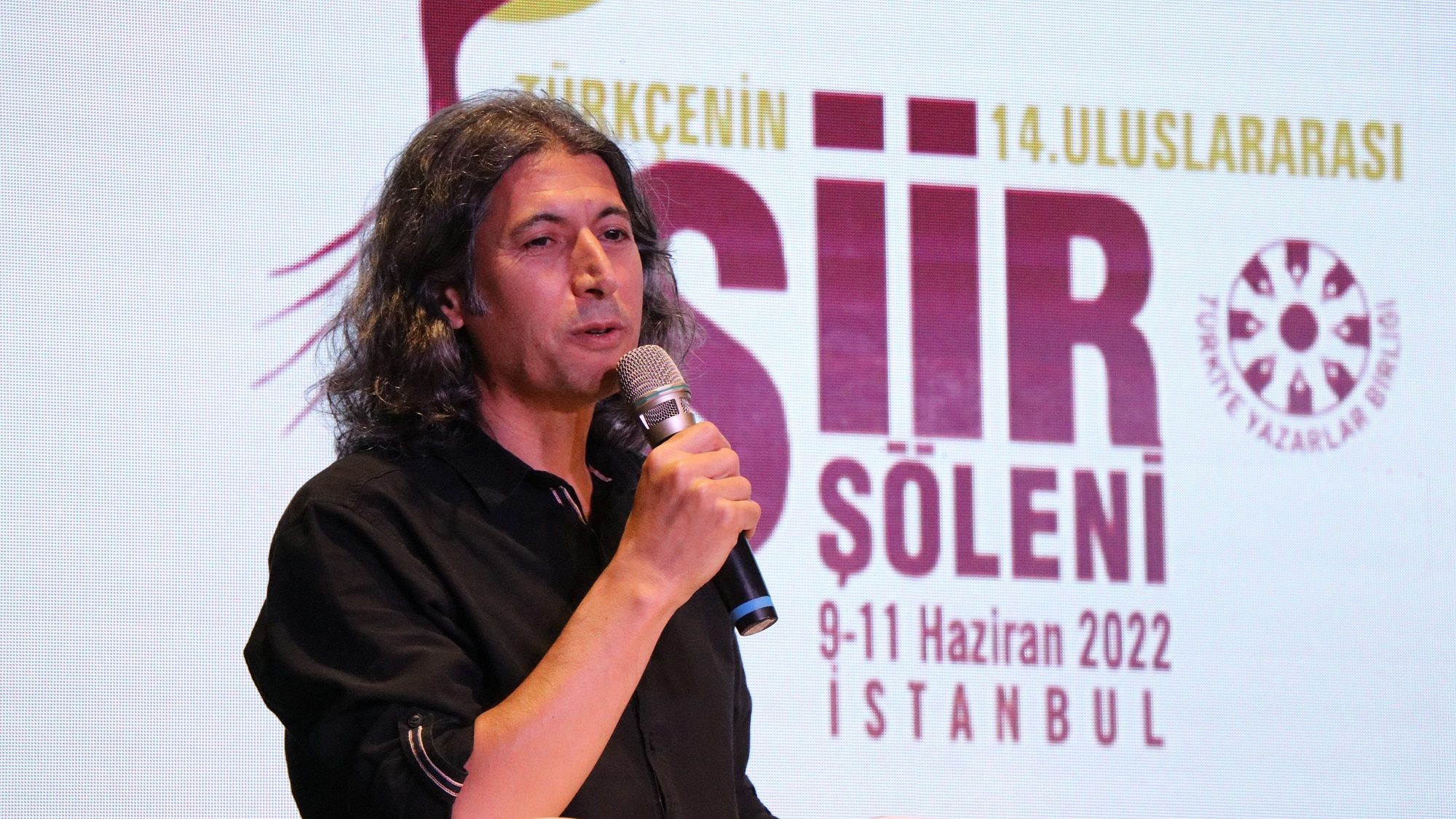 Sedat Yılmaz: Simanda İstanbul'un Turkuaz Seması Var