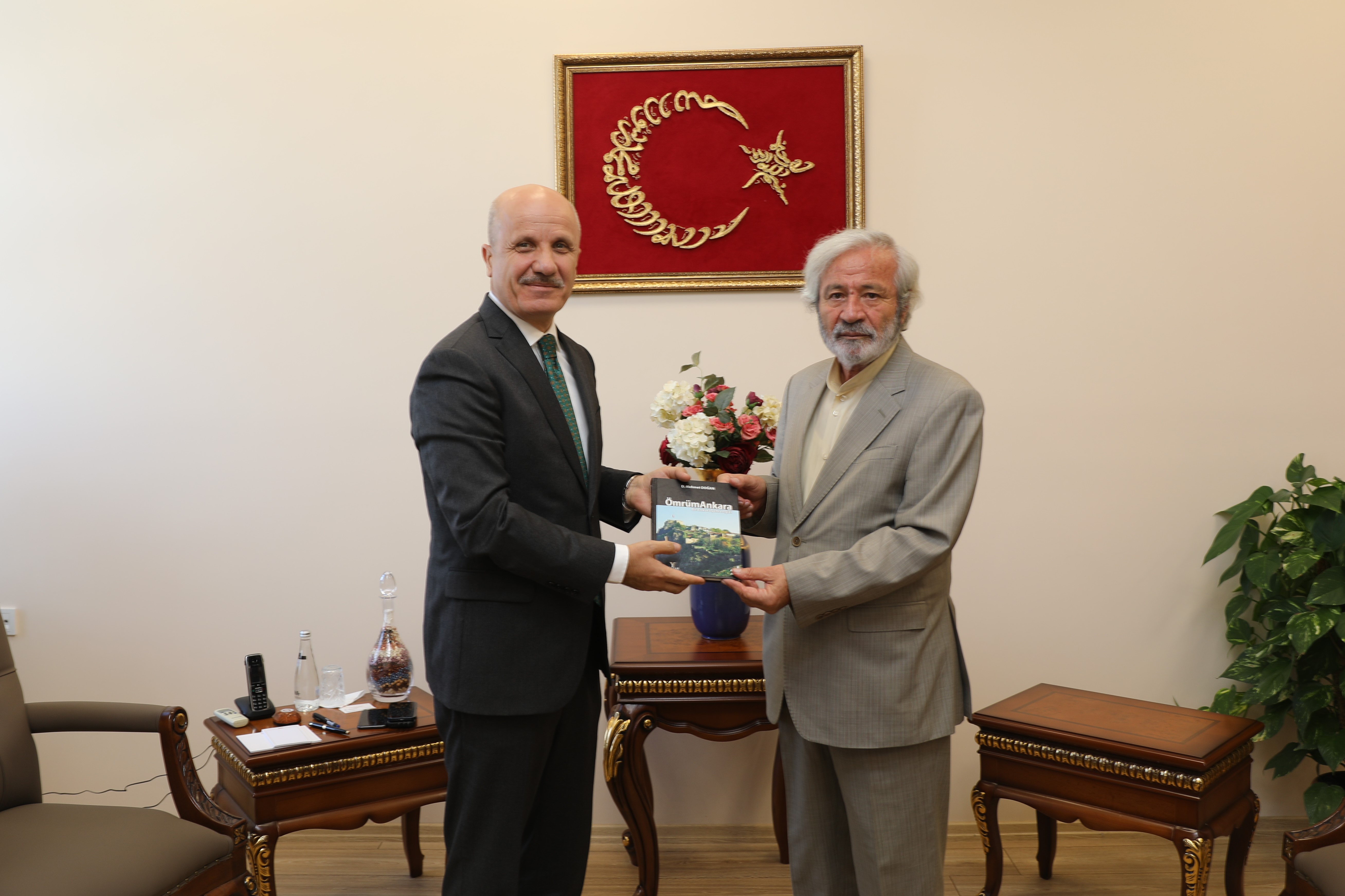 D. Mehmet Doğan ve Prof. Dr. Musa Kazım Arıcan YÖK Başkanı Prof. Dr. Erol Özvar’ı ziyaret ettiler