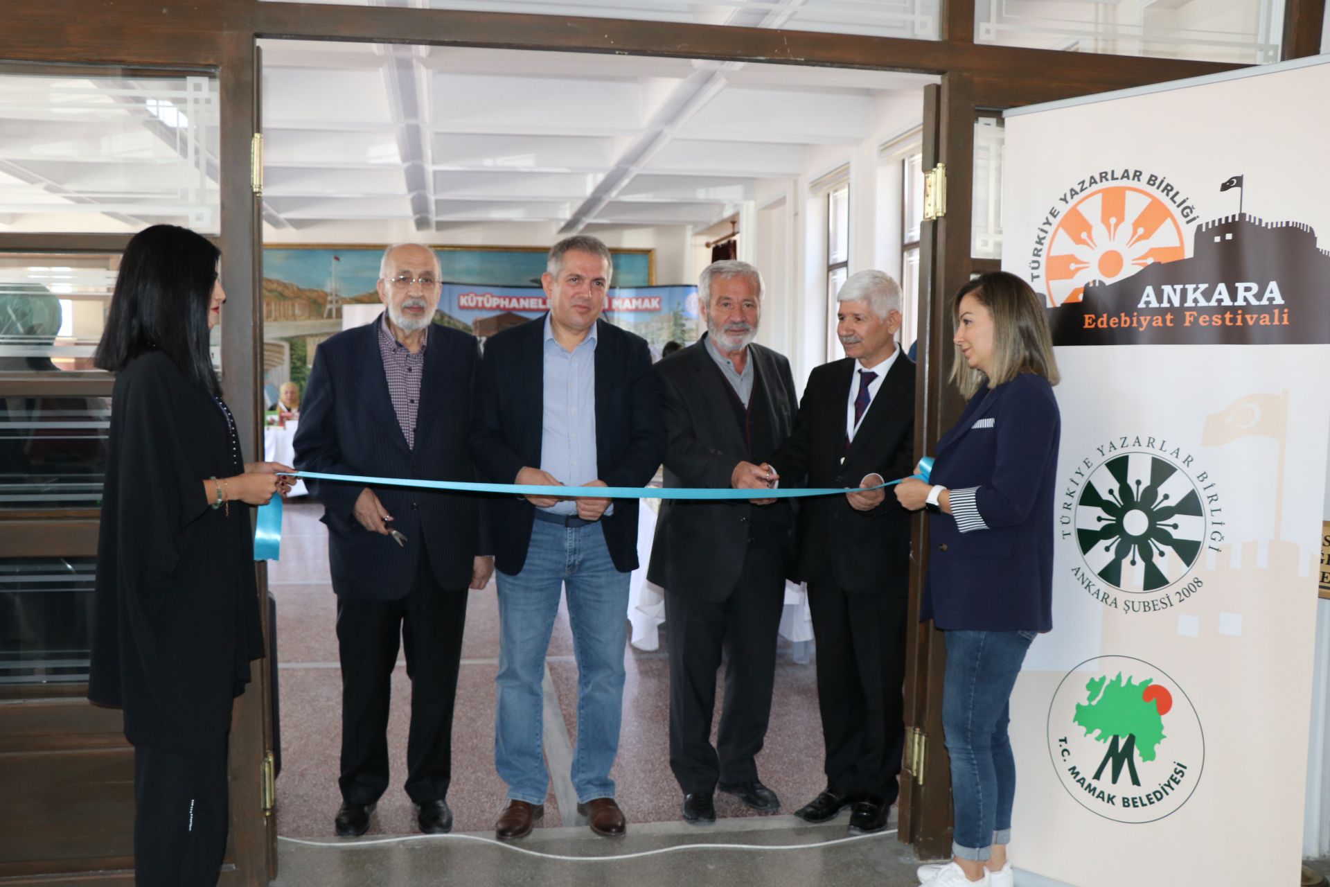 Ankaralı Yazarlar Okuyucuları ile Buluştu